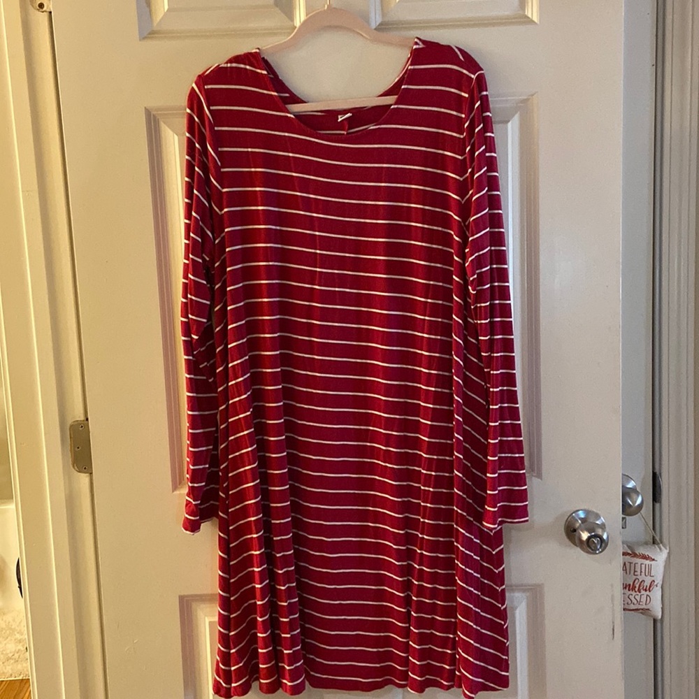 Old Navy Hot pink and white stripe Stretch Shift Dress